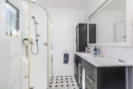 Photo of property in 20 Eskdale Road, Papakowhai, Porirua, 5024