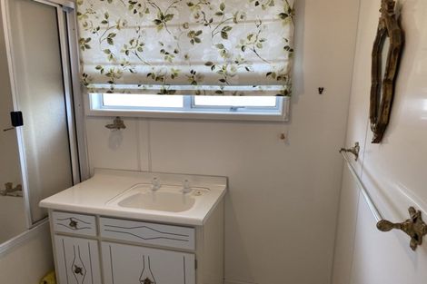 Photo of property in 1/50 Kilmarnock Street, Riccarton, Christchurch, 8011