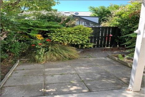 Photo of property in 2/99 Aikmans Road, Merivale, Christchurch, 8014