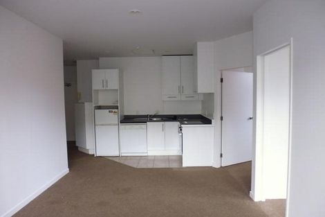 Photo of property in Terrace Tower Apartments, 3e/126 The Terrace, Wellington Central, Wellington, 6011