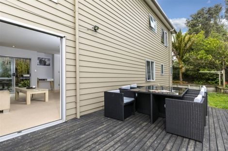 Photo of property in 8 Roy Maloney Drive, Henderson, Auckland, 0612