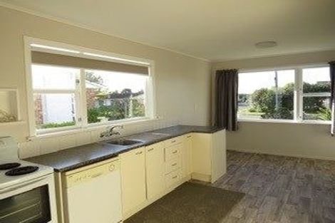 Photo of property in 16 Cornwall Street, Levin, 5510