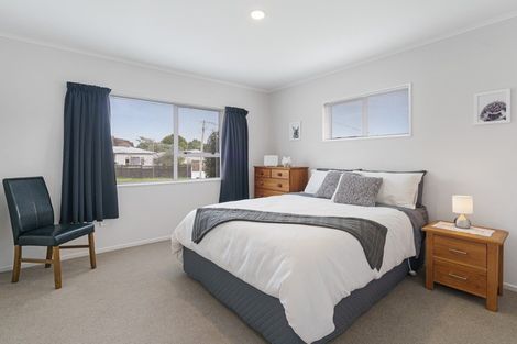 Photo of property in 25 Utauta Street, Waikanae, 5036