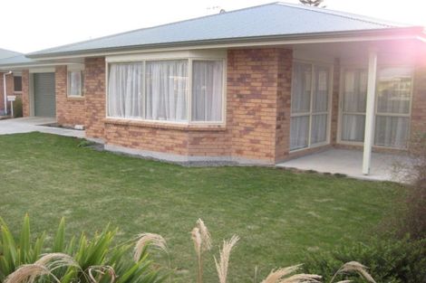 Photo of property in 18 Reeve Street, Levin, 5510