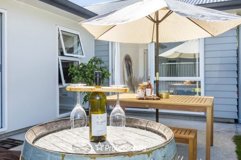 Photo of property in 21 Salisbury Crescent, Wallaceville, Upper Hutt, 5018