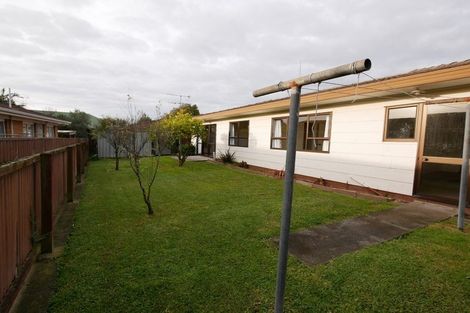 Photo of property in 2/27 Wellington Street, Papakura, 2110
