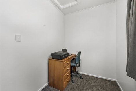 Photo of property in 16 Rintoul Grove, Stokes Valley, Lower Hutt, 5019