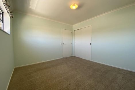 Photo of property in 10 Cresswell Place, Johnsonville, Wellington, 6037