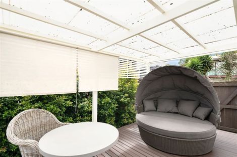 Photo of property in 19 Blacklock Avenue, Henderson, Auckland, 0612