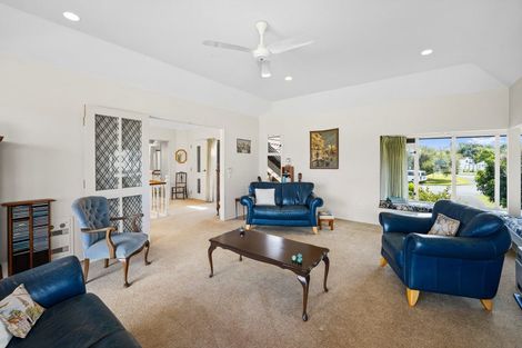 Photo of property in 68 Links View Drive, Omokoroa, 3114