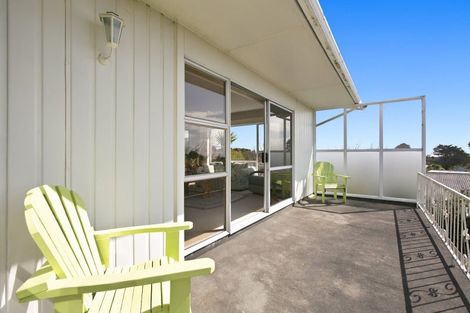 Photo of property in 7 Montana Place, Merrilands, New Plymouth, 4312