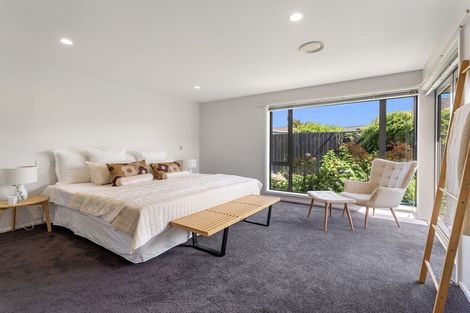 Photo of property in 43 Berkshire Drive, Avonhead, Christchurch, 8042