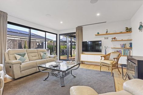 Photo of property in 12 Sloan Avenue, Rangiora, 7400