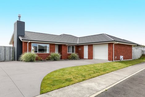 Photo of property in 14 Ryder Drive, Waiwhakaiho, New Plymouth, 4312