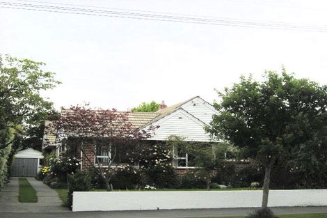 Photo of property in 33 Springbank Street, Bryndwr, Christchurch, 8053