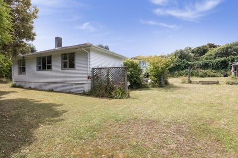 Photo of property in 2 Owhiti Street, Titahi Bay, Porirua, 5022