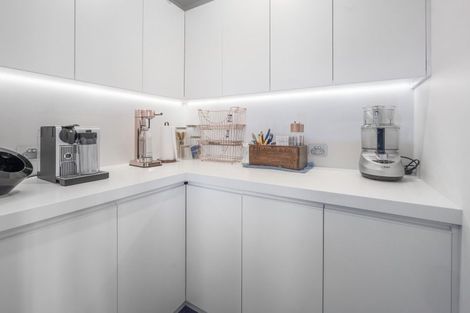 Photo of property in 38 Peregrine Place, Kinloch, Taupo, 3377