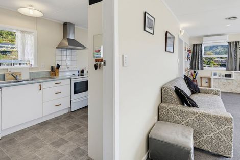 Photo of property in 10 Seaview Crescent, Picton, 7220