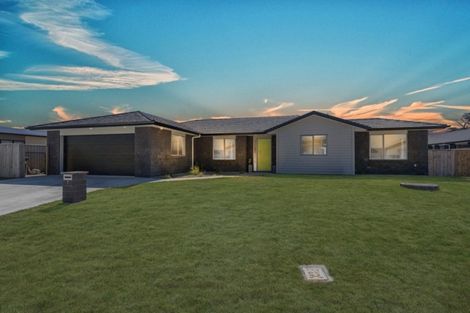 Photo of property in 7 Christow Court, Paraparaumu, 5032