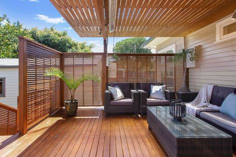 Photo of property in 52 Moana Avenue, Onehunga, Auckland, 1061