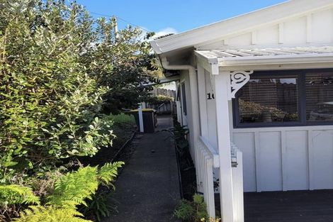 Photo of property in 1/100 Birkdale Road, Birkdale, Auckland, 0626