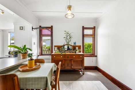 Photo of property in 10 Creagh Street, Te Awa, Napier, 4110