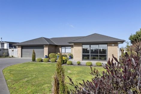 Photo of property in 11 Reremoana Close, Hawera, 4610