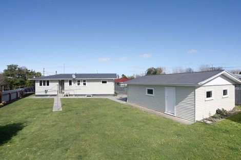 Photo of property in 1 Oaklea Avenue, Marton, 4710