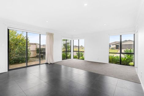 Photo of property in 9 Digby Place, Waipu, 0510