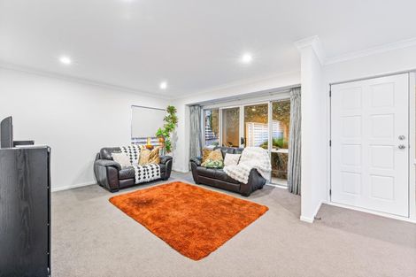 Photo of property in 305 Royal Road, Massey, Auckland, 0614