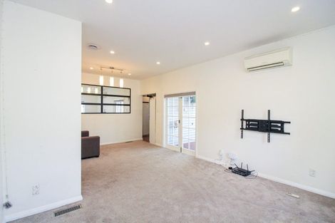 Photo of property in 4 Meadows Avenue, Waiwhetu, Lower Hutt, 5010