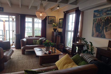 Photo of property in 102 Beach Road, Onerahi, Whangarei, 0110