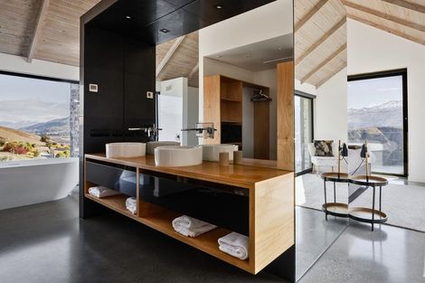 Photo of property in 66 Sicilian Lane, Lake Hayes, Queenstown, 9371