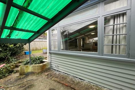 Photo of property in 88 Queenwood Road, Levin, 5510