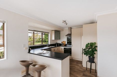 Photo of property in 73 Sutherland Road, Brookfield, Tauranga, 3110