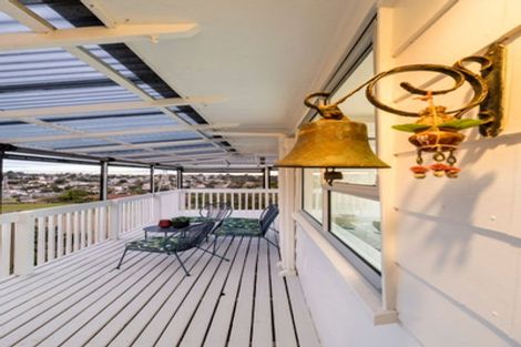 Photo of property in 92 Gallony Avenue, Massey, Auckland, 0614