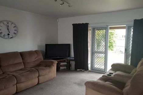 Photo of property in 2/25 Kitchener Road, Sandringham, Auckland, 1025