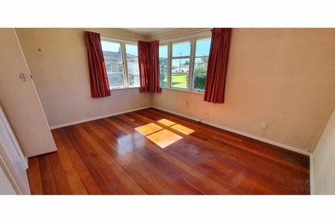 Photo of property in 62 Tawa Crescent, Manurewa, Auckland, 2102
