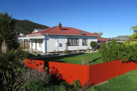 Photo of property in 140 Bright Street, Cobden, Greymouth, 7802