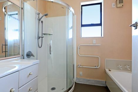 Photo of property in 206 Wolseley Street, Mayfair, Hastings, 4122