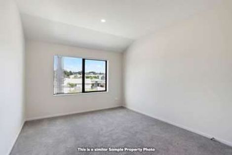 Photo of property in 5/60 Kelman Road, Kelston, Auckland, 0602