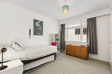 Photo of property in 10 Moselle Street, Island Bay, Wellington, 6023