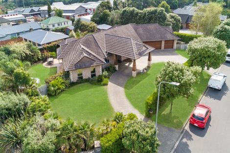 Photo of property in 1 Glencairn Place, Buckland, Pukekohe, 2677