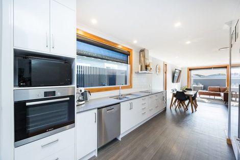 Photo of property in 24 Matamau Street, Palmerston North, 4414