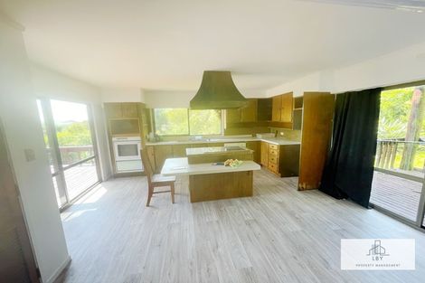 Photo of property in 112 Point View Drive, East Tamaki Heights, Auckland, 2016