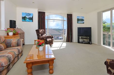 Photo of property in 7 Natasha Lane, Henderson, Auckland, 0612