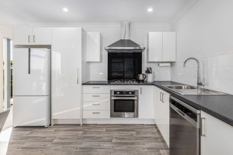 Photo of property in 39 Ruapehu Street, Paraparaumu, 5032