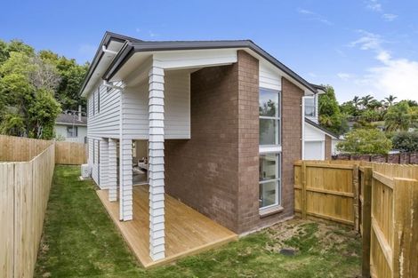 Photo of property in 17 Normanton Street, Glenfield, Auckland, 0629