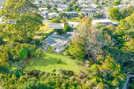 Photo of property in 28 Dawnhaven Drive, Te Atatu Peninsula, Auckland, 0610