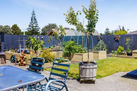 Photo of property in 3 Victoria Street, Hawera, 4610